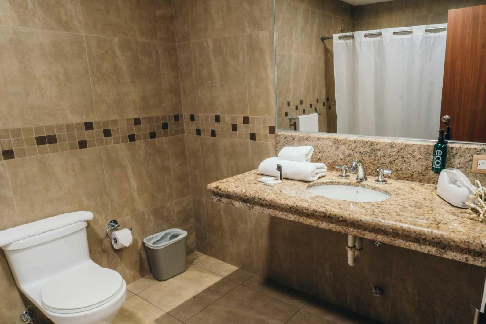 Hotel Marcelius جواياكيل المظهر الخارجي الصورة