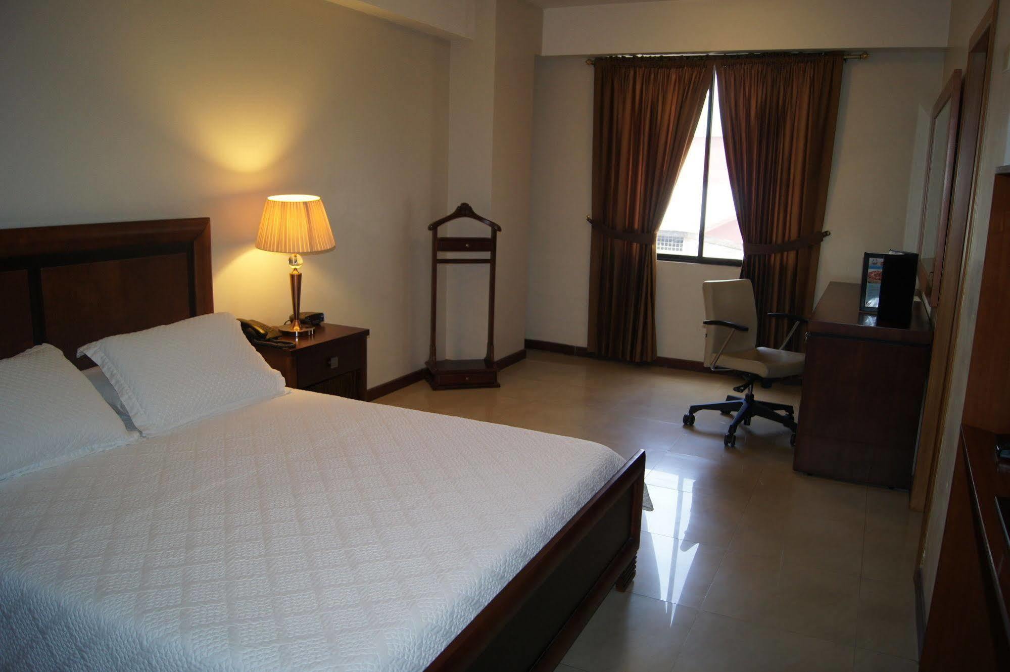 Hotel Marcelius جواياكيل المظهر الخارجي الصورة