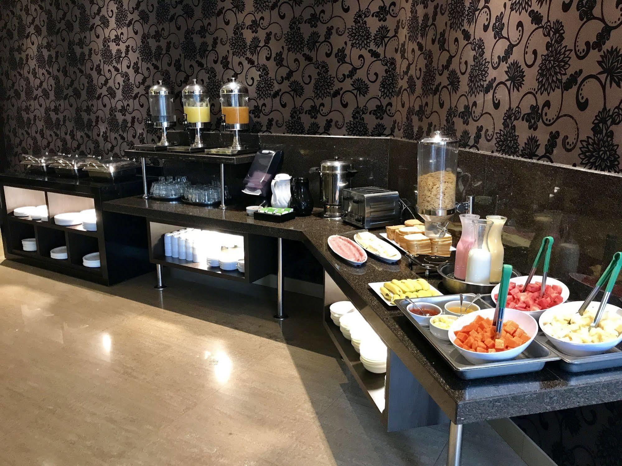Hotel Marcelius جواياكيل المظهر الخارجي الصورة